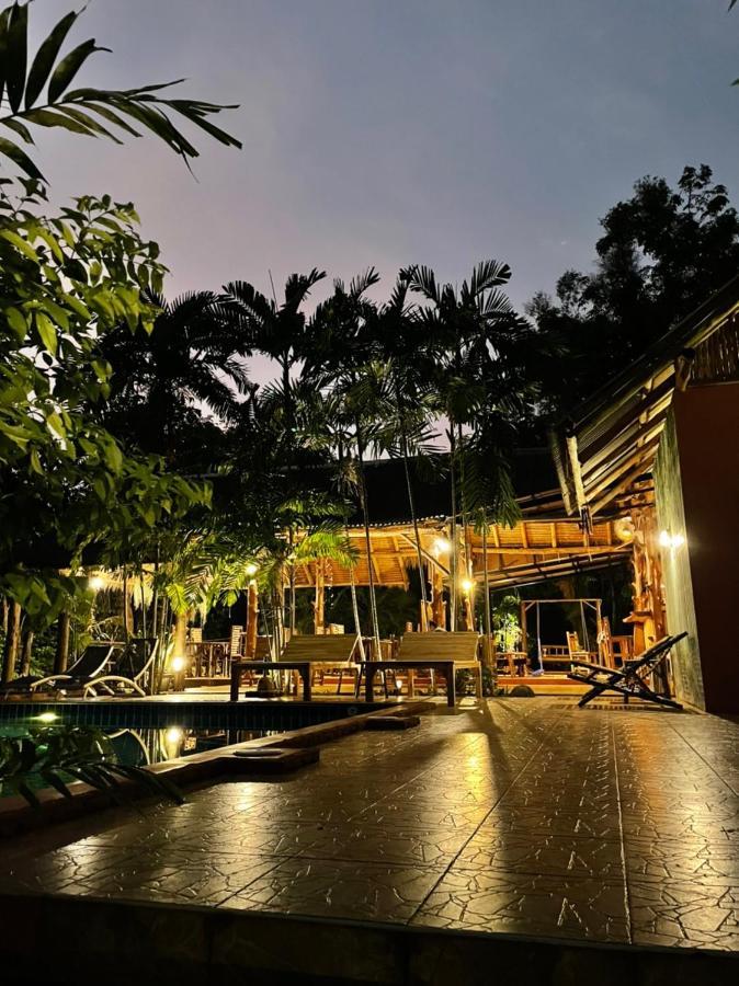 Bamboo Hideaway Resort Ко-Мак Екстер'єр фото